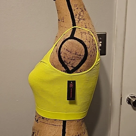 Nwt lime green sports bra - Picture 4 of 4